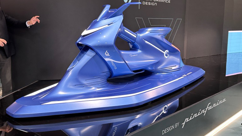 O Pininfarina στους 2 τροχούς με την Vmoto Soco!